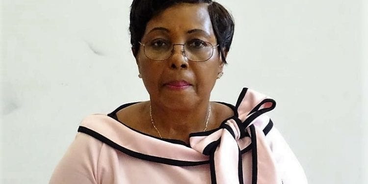 Pr. Pauline Nalova Lyonga Ministre des enseignements secondaires du Cameroun