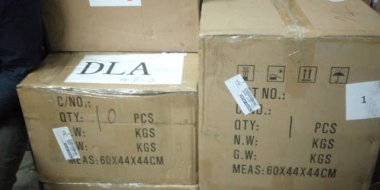De faux tests covid-19 saisis à Douala
