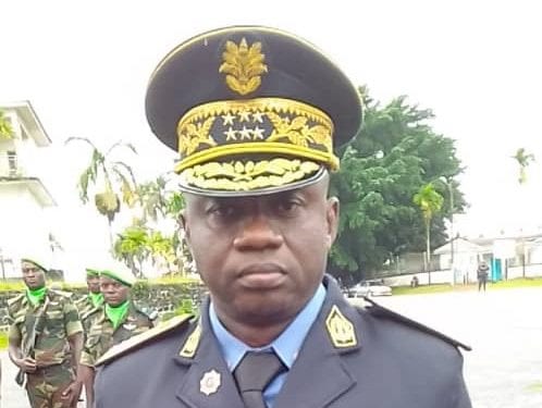 Le Commissaire Divisionnaire Dr Raymond Mman