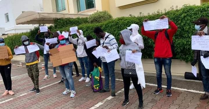 Des étudiants camerounais manifestent en Tunisie