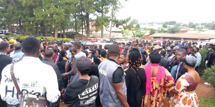 Funeral of journalist Anye Nde Nsoh begins