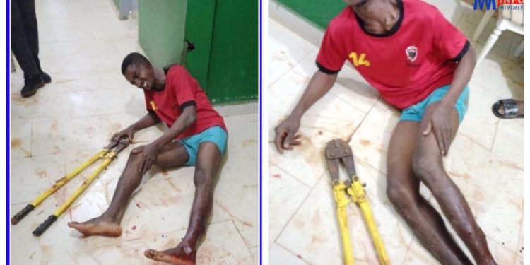 Man steals at gendarmerie brigade