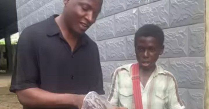 A selfless gesture by a Cameroonian kid sharing his meal comedian Grand Lawrenzo goes viral.