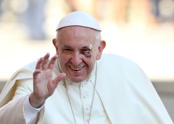Pope Francis prays for Cameroon admid persistent violence