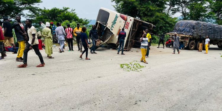 At least 8 people die collision on the Ngaoundere-Garoua road.