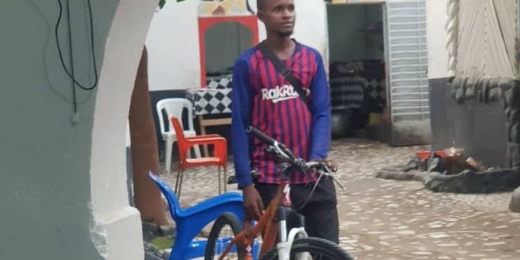 Mamadou Safayou Barry rides bicycle for four months to arrives Egypt for schooling