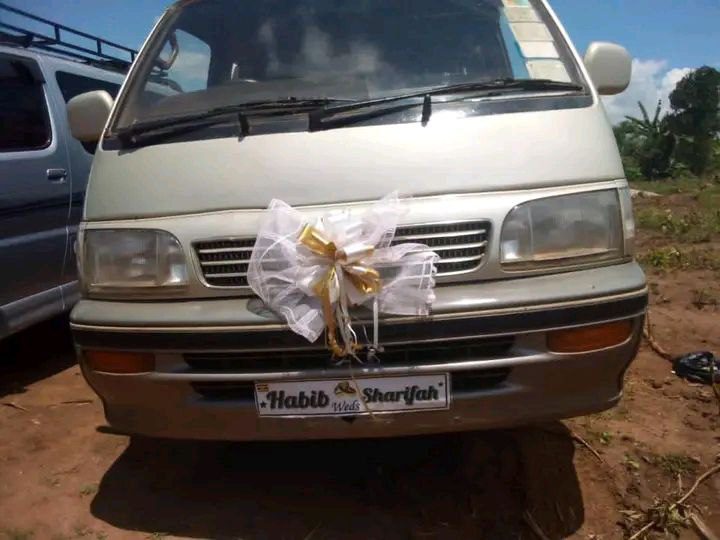 Ugandan man marries seven wives at once