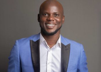 Cameroonian journalist Blaise Eyong wins award