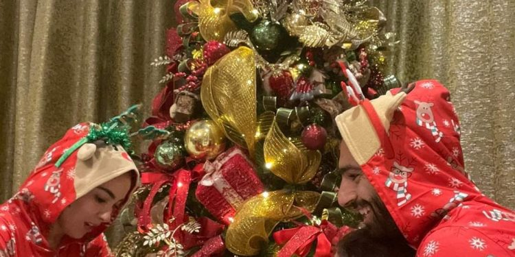 Mohamed Salah celebrates Christmas with his family