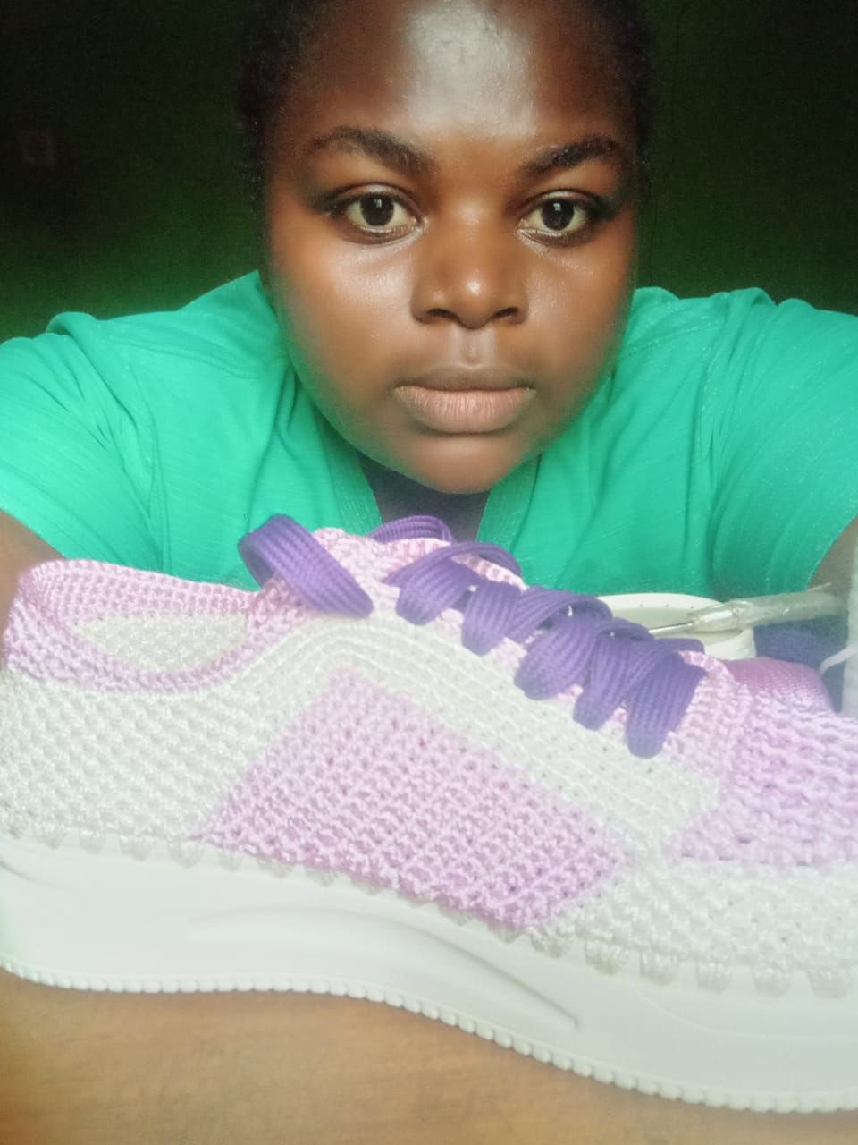 Mirabel Cha-ah, a 23-year-old creative mind, has taken Cameroonians by storm with her exceptional crochet craftsmanship.