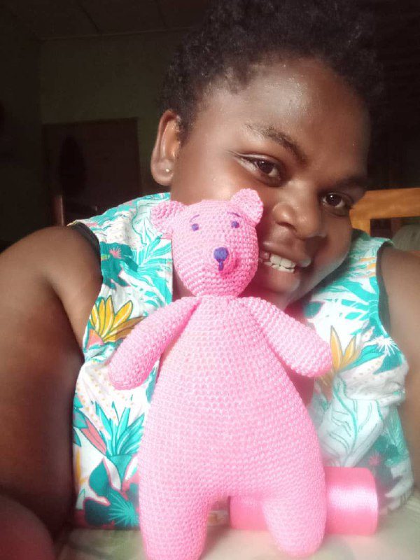 Mirabel Cha-ah, a 23-year-old creative mind, has taken Cameroonians by storm with her exceptional crochet craftsmanship.