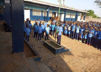 School resumes after lockdown (archive image)