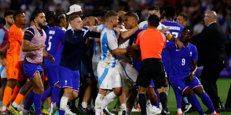 France vs Argentina match ended in chaos