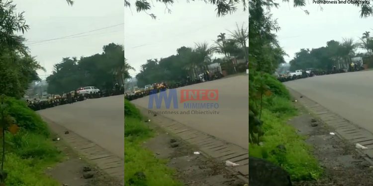 Maumu Women Protest at Buea Gendarmerie, Journalists Brutalised