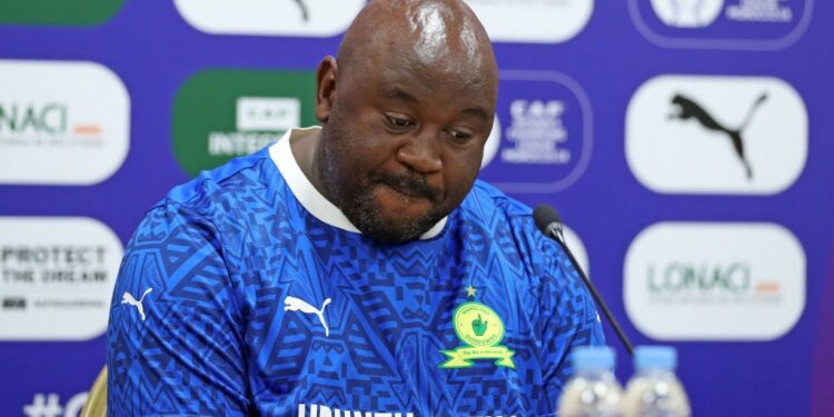 Scandale au sein de Mamelodi Sundowns : Suspension de l'entraîneur des Dames