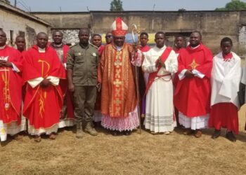 Bishop of Mamfe visits prison