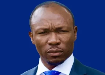 Ayaba Cho