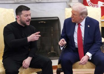 WASHINGTON, DC - FEBRUARY 28: U.S. President Donald Trump and Ukrainian President Volodymyr Zelensky meet in the Oval Office at the White House on February 28, 2025 in Washington, DC. Trump and Zelensky are meeting today to negotiate a preliminary agreement on sharing Ukraine’s mineral resources that Trump says will allow America to recoup aid provided to Kyiv while supporting Ukraine’s economy. (Photo by Andrew Harnik/Getty Images)