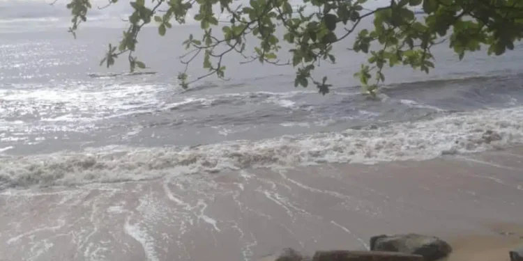 4 élèves emportés par les eaux à Kribi lors d'un pique-nique