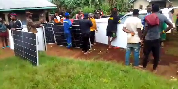Menka youths confront separatists, recover stolen items