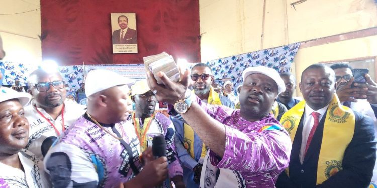Bamenda youths raise funds to support Biya