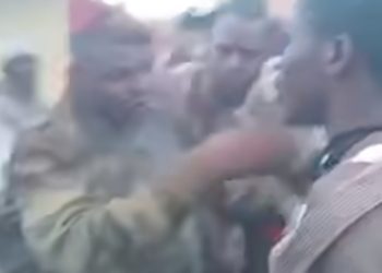 Plusieurs cas signalés de disparitions de pénis après des salutations à Yaoundé