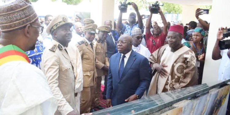 Garoua city hall inaugurated