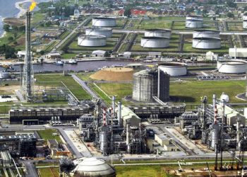 Le ralentissement du pétrole freine la croissance industrielle en 2024