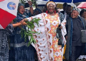 Célestine Ketcha Courtès promet de moderniser Douala