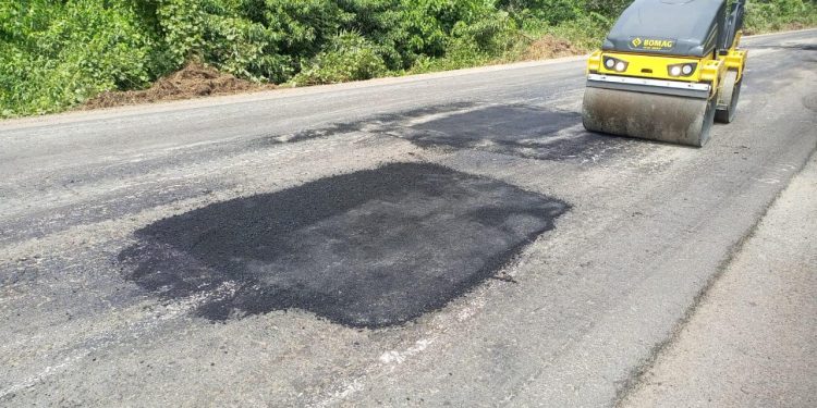 Route Edéa-Kribi
