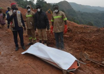 Dschang : une quatorzième victime extraite des décombres de la falaise
