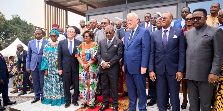 Cameroon Digital literacy - PM Dion Ngute and Ministers