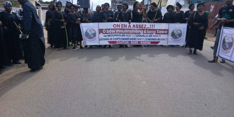 Douala : le peuple sawa descend dans la rue contre la création d'une chefferie allogène à bonateki-deido