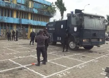 Police à douala