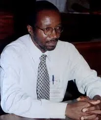 Le professeur Lucien Ayissi de l'université de Yaoundé1