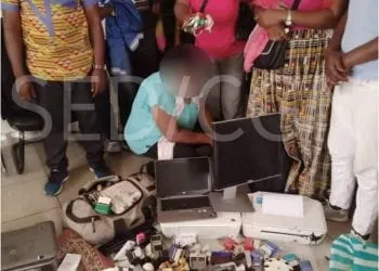 De présumés faussaires aux arrêts à Yaoundé