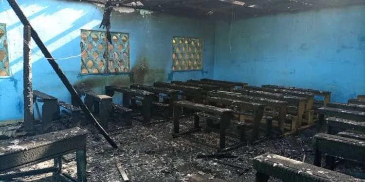 un violent incendie ravage les lycées classique et moderne de Maroua
