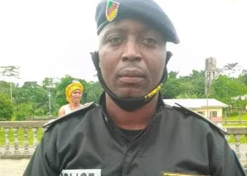 prise de commandement de l'officier de deuxième grade Okon Dakpama Édouard