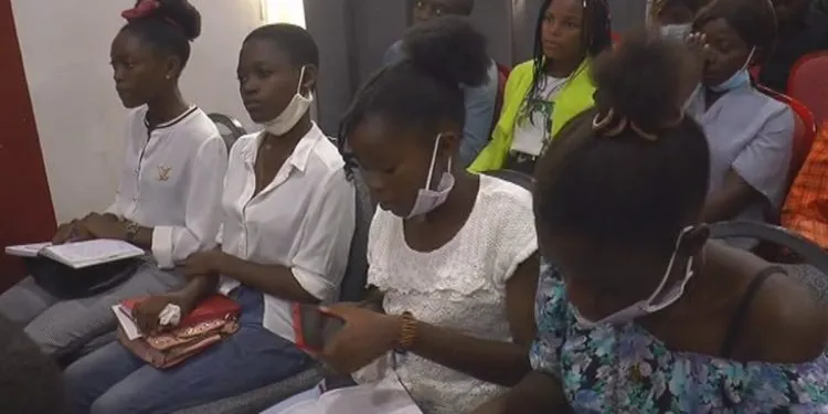 Des participants au Forum Sanaga maritime Mapubi (FOSAMA)