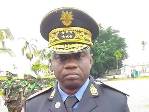 Le Commissaire Divisionnaire Dr Raymond Mman