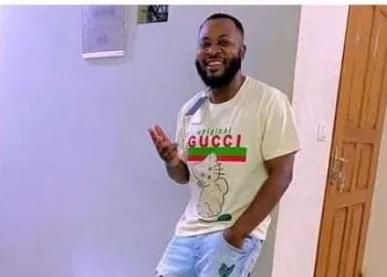 L'artiste The King Gody EF est décédé cette nuit à Bamenda dans la région du Nord ouest.