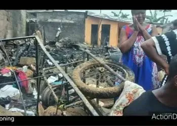 04 enfants meurent dans un incendie à Douala