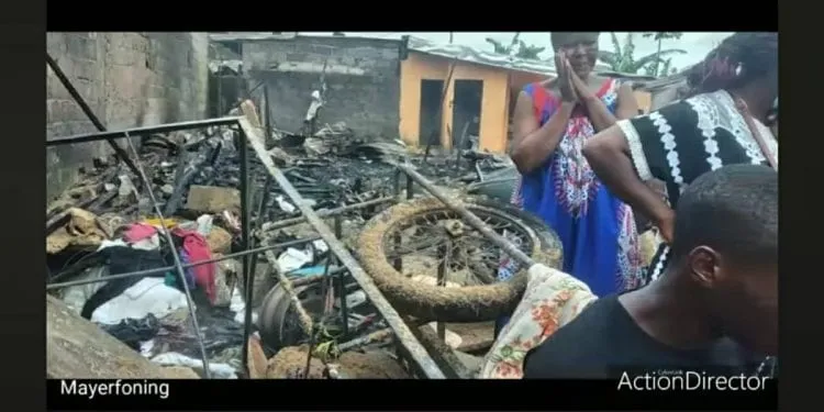 04 enfants meurent dans un incendie à Douala