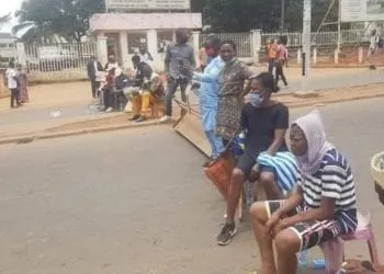 Greve Des Inssufisants Reinaux A Yaounde