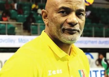 Jean René AKONO, Coach des Lionnes de Volley-ball