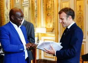 Macron Et Mbembe