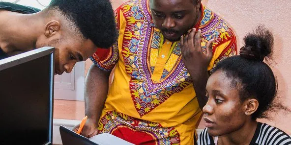 Emploi Jeune Au Cameroun