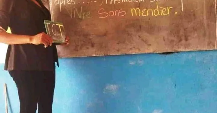 Institutrice En Greve