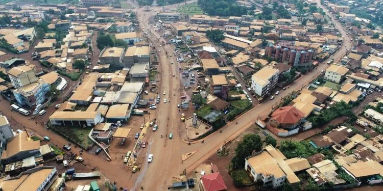 Vue aérienne du centre-ville de Bafoussam