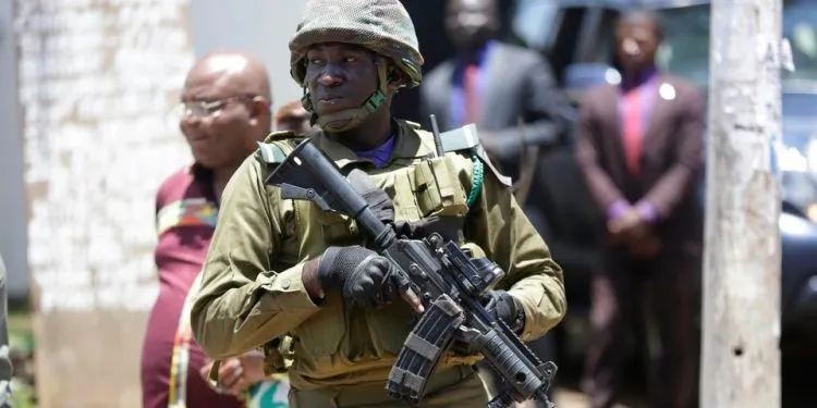 98184 CMR20181007CAMEROONSOLDIERAP 1612452839201